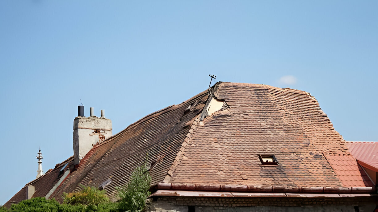 Common Signs Your Roof May Need to Be Replaced